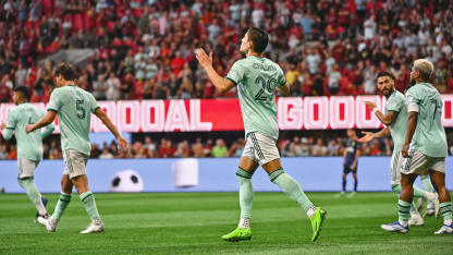 Ronaldo Cisneros opens the scoring against the Sounders, assisted by Luiz Araújo and Caleb Wiley 